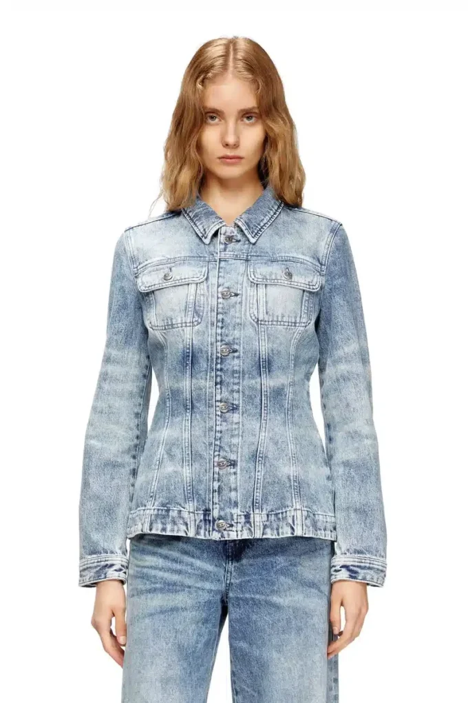 de-katerin-fsh Dopasowana kurtka z laserowo wycinanego denimu bawełniano-konopnego