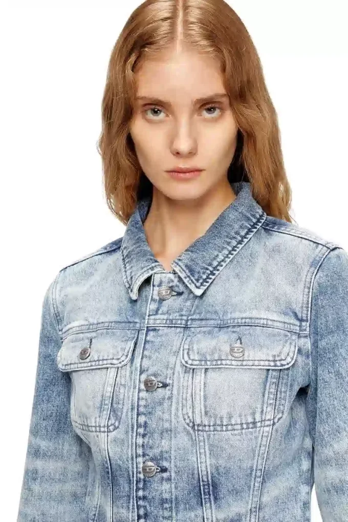 de-katerin-fsh Dopasowana kurtka z laserowo wycinanego denimu bawełniano-konopnego
