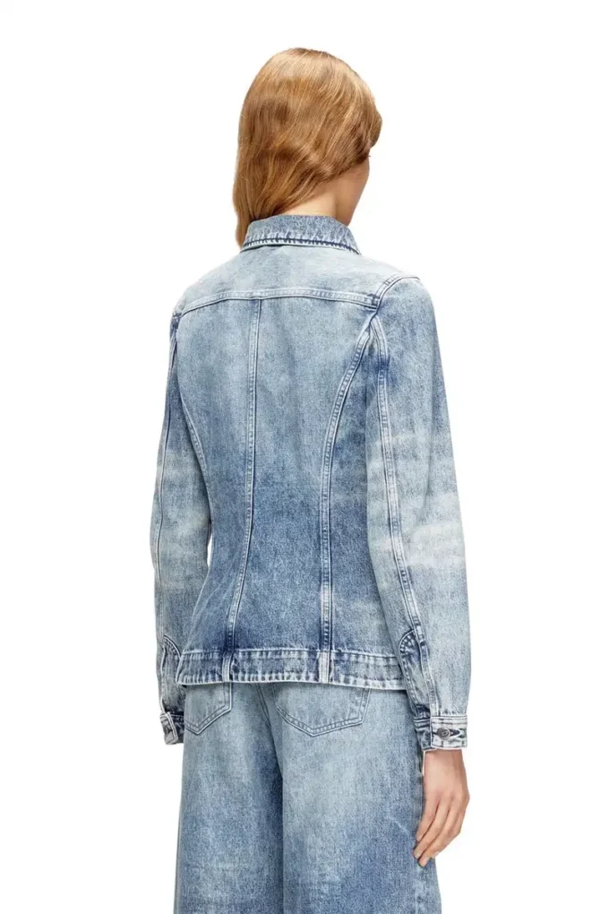 de-katerin-fsh Dopasowana kurtka z laserowo wycinanego denimu bawełniano-konopnego