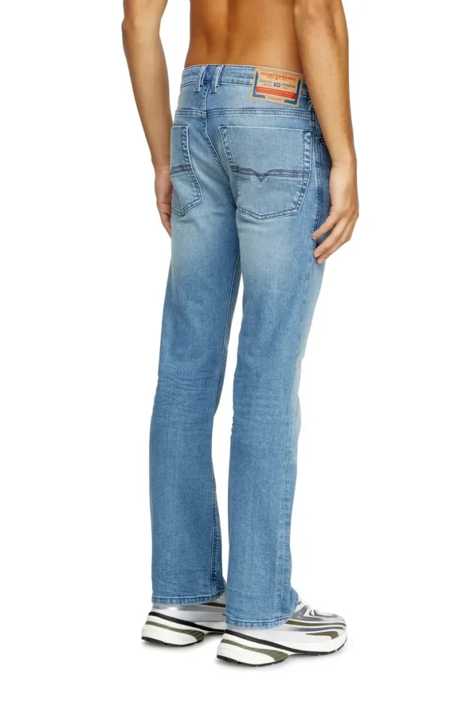 dżinsy bootcut 2007 zatiny 0grdi Znajdź najbliższy sklep