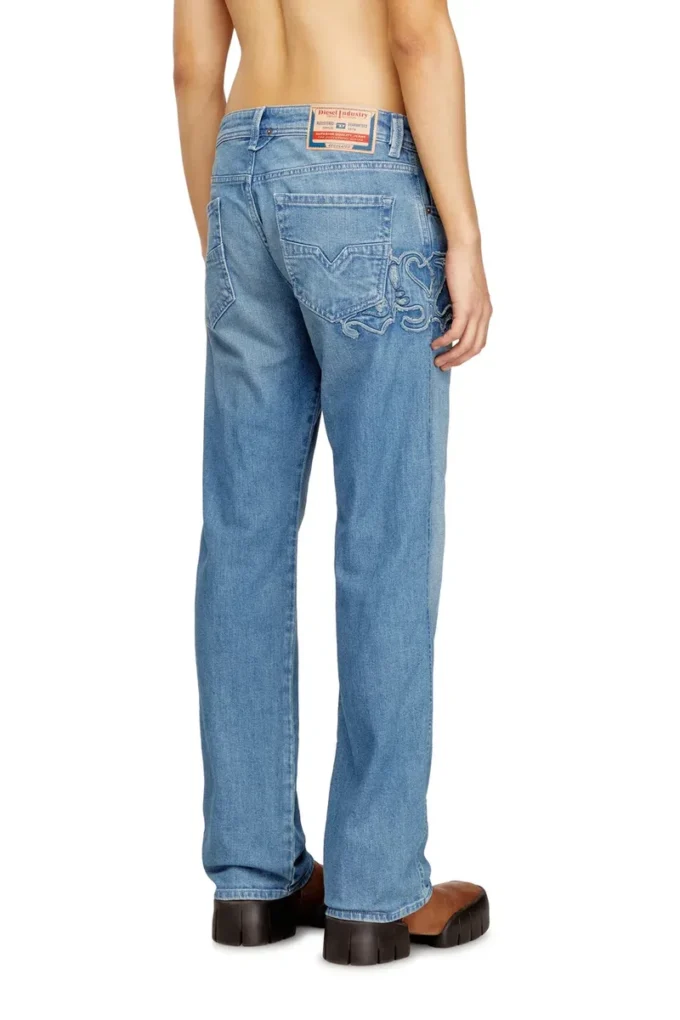 regular jeans 1985 larkee 09q18 Znajdź najbliższy sklep
