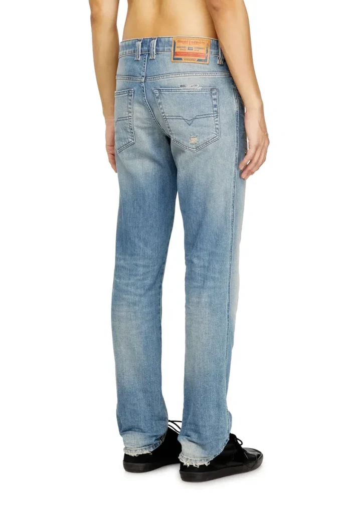 Slim jeans 1993 d-vyl 09n34 Znajdź najbliższy sklep Slim jeans 1993 d-vyl 09n34 Znajdź najbliższy sklep