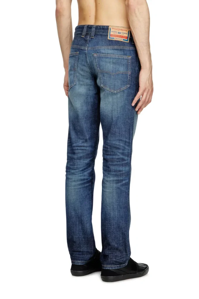 Slim jeans 1993 d-vyl 0dbei Znajdź najbliższy sklep