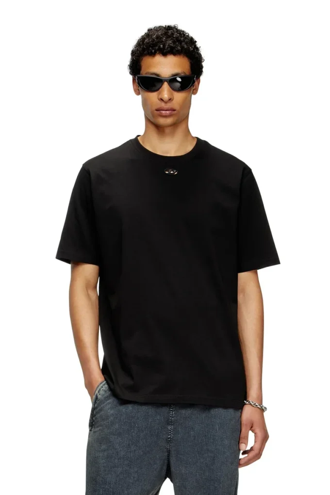 t-adjust-marey T-shirt z wycięciem Oval D